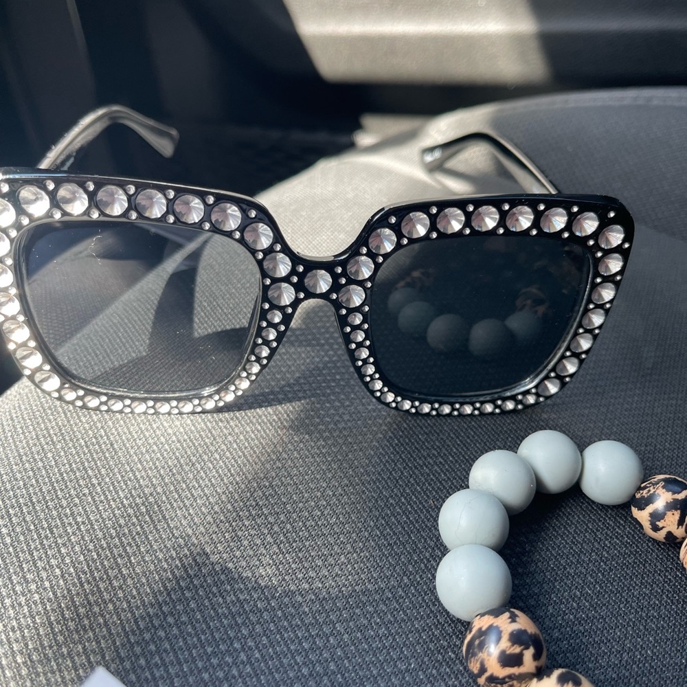 Elegant Black and Silver Sunglasses
